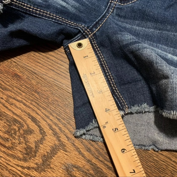 HYDRAULIC Bailey Women's Size 5-6 Medium Blue Denim Low-Rise Midi Shorts - Picture 8 of 9